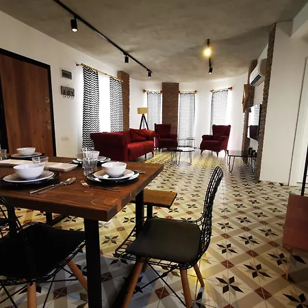 Villa Red F30 Kirmizi,modern Tasarimli Belek