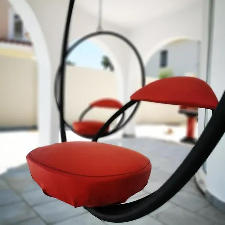 Red F30 Kırmızı,modern Tasarımlı Villa