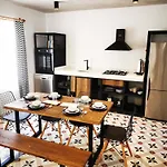 Villa Red F30 Kirmizi,modern Tasarimli