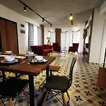 Villa Red F30 Kirmizi,modern Tasarimli Belek