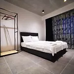 Red F30 Kirmizi,modern Tasarimli * Belek