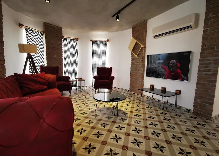 Red F30 Kirmizi,modern Tasarimli Villa *