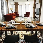 Villa Red F30 Kirmizi,modern Tasarimli *
